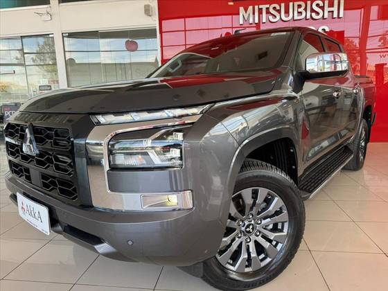 MITSUBISHI TRITON 2.4 BITURBO DIESEL CD HPE-S 4X4 AUTOMÁTICO